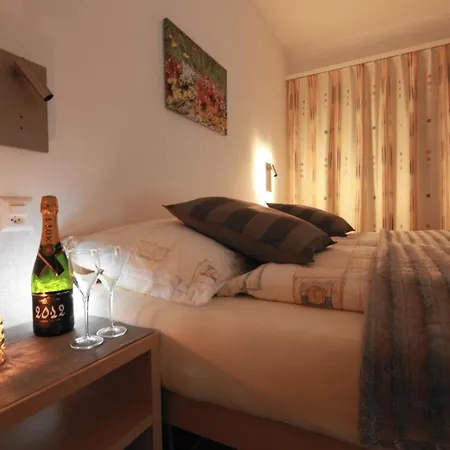 Appartamento Azur Appartement-fewo 4-bettwohnung Nr- 2 By Interhome